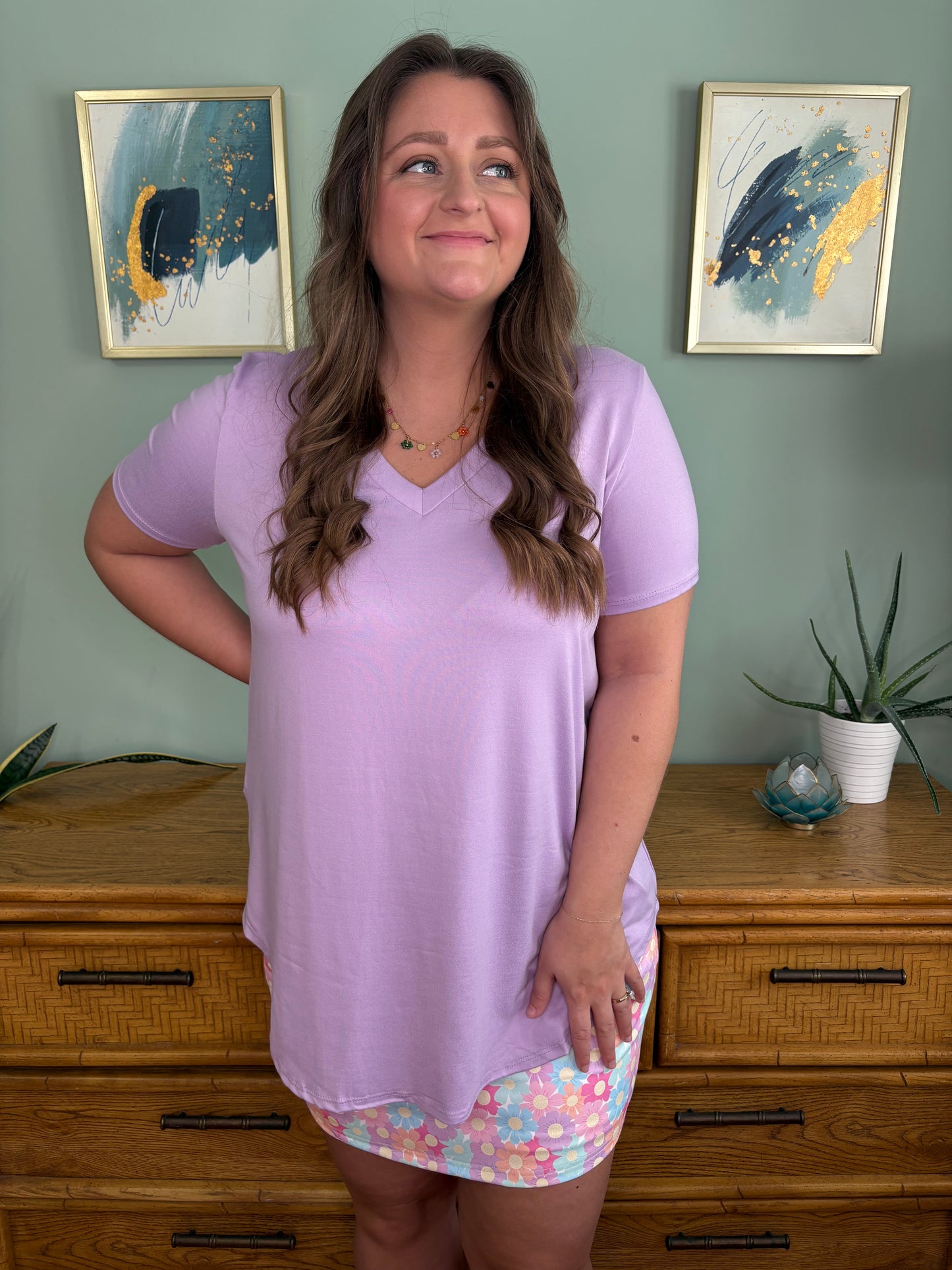 ONE LEFT SIZE S PINK - Basic V-Neck Tees
